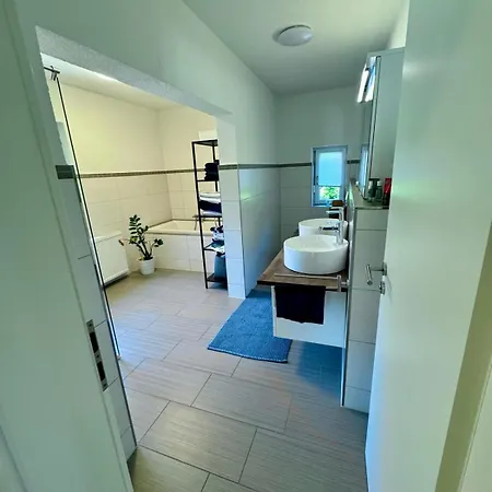 Waldquell Apartment *